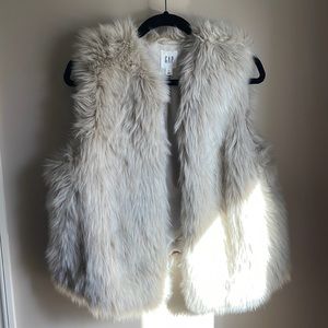 Adorable Gap Fur Vest!